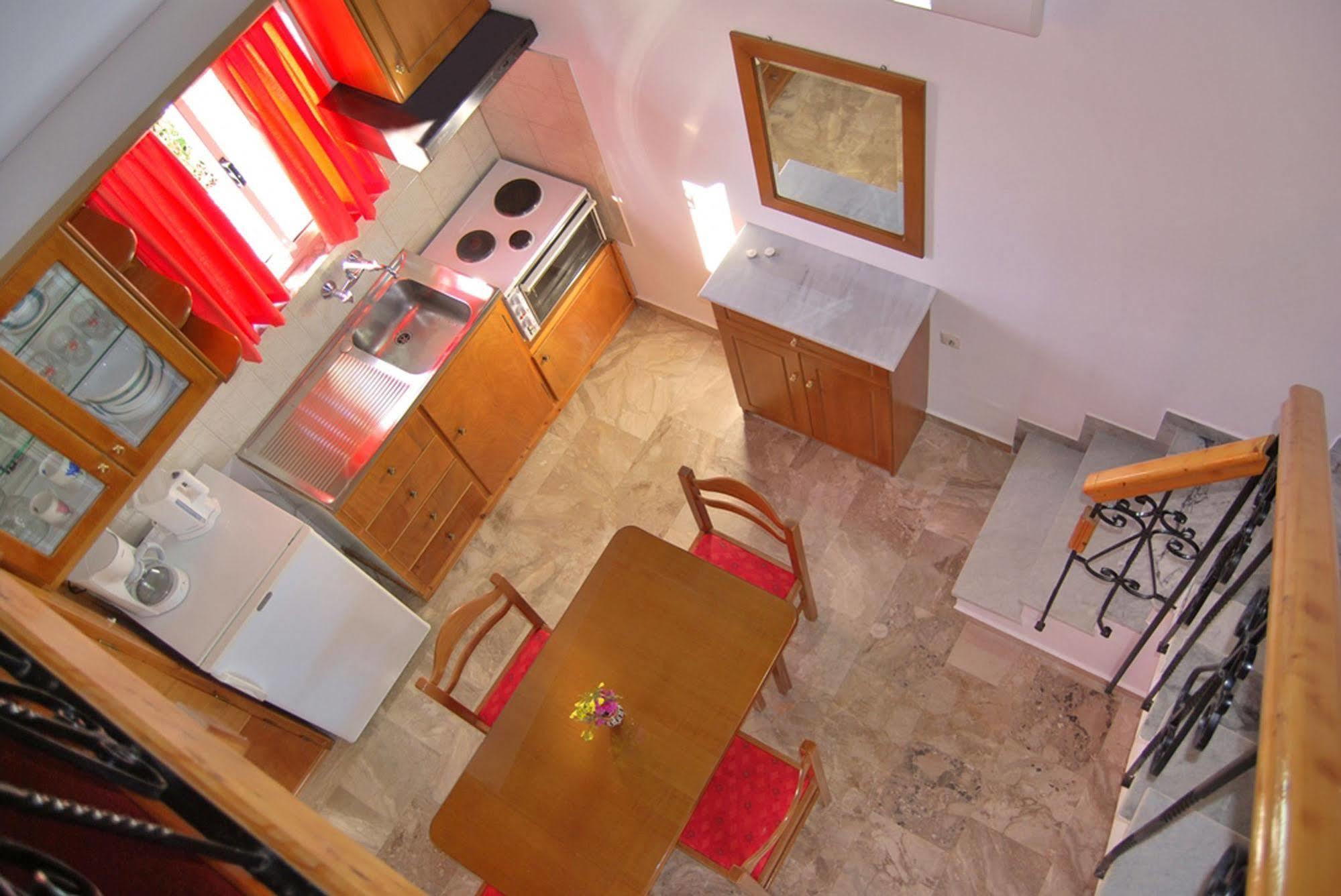 Houdis Houses Paralio Astros Luaran gambar