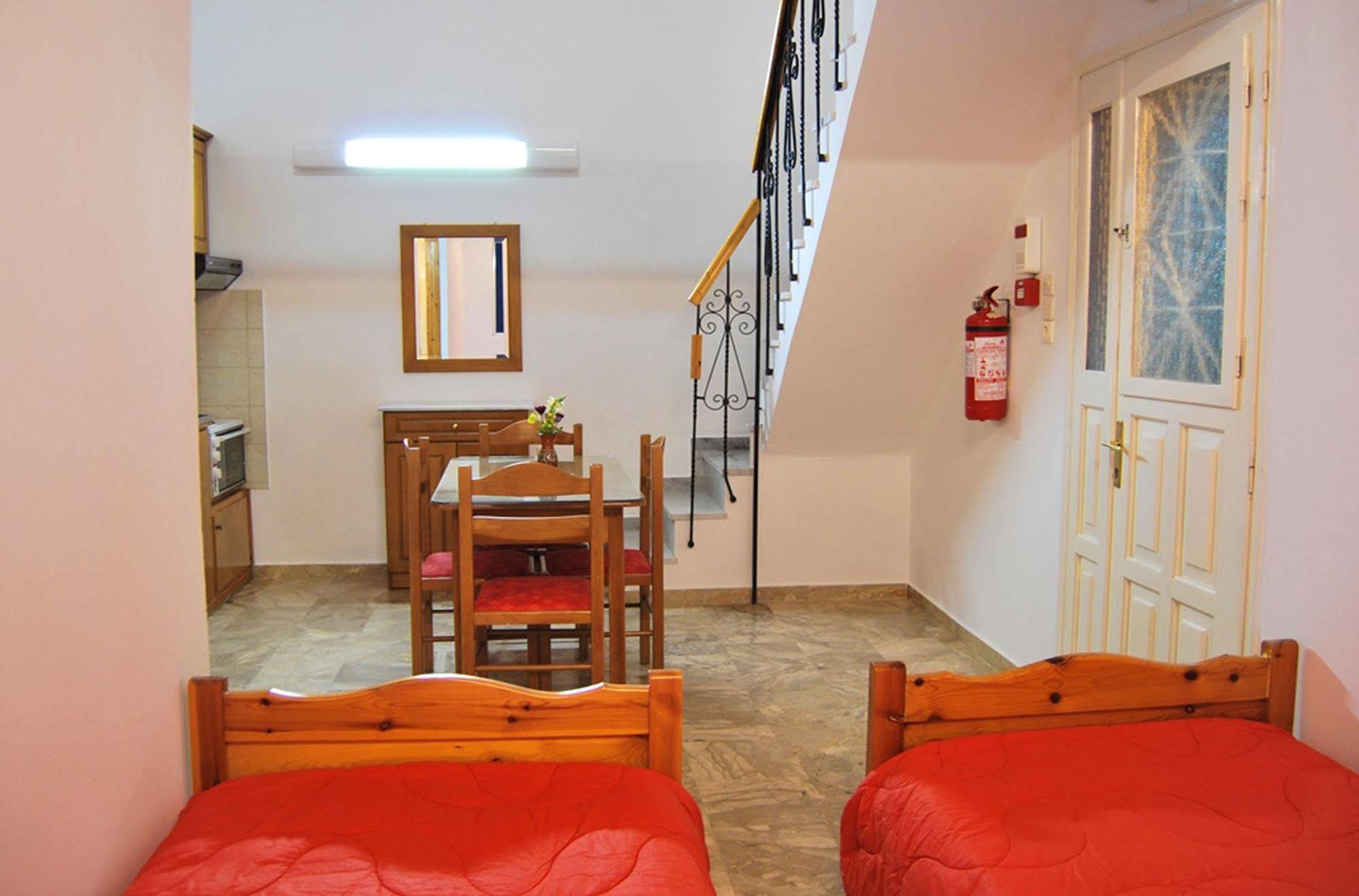 Houdis Houses Paralio Astros Luaran gambar